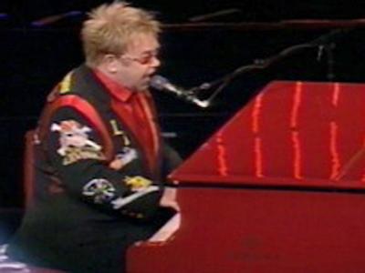 Elton John bringing ‘Million Dollar Piano’ back to Caesars Palac 