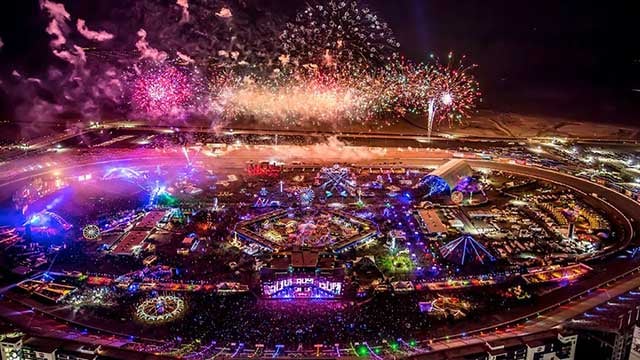 135K attend first night of EDC in Las Vegas - FOX5 Vegas - KVVU